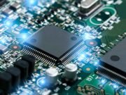 New Qualcomm chips pack high-end features for lower-cost earbuds