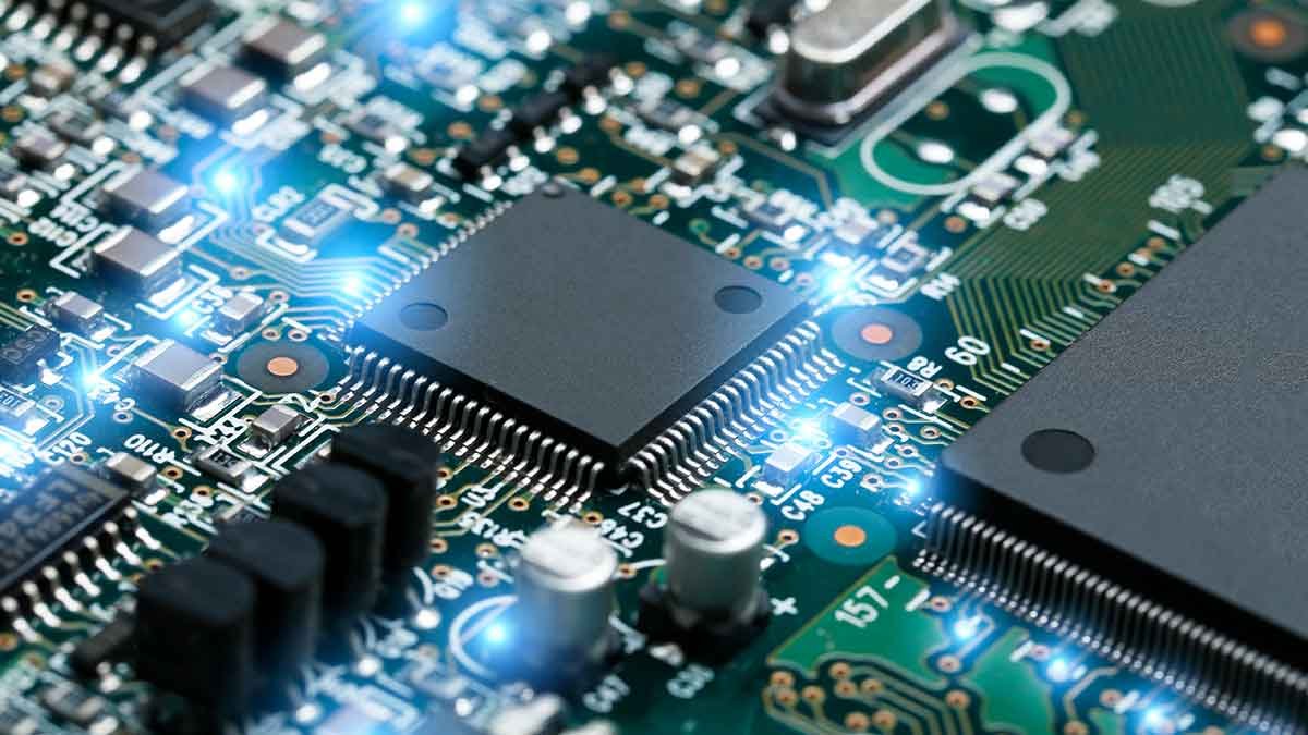 New Qualcomm chips pack high-end features for lower-cost earbuds