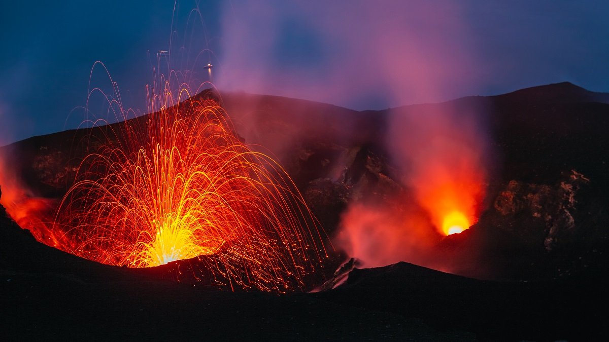 Volcanic activity and changes in Earth’s mantle were key to the rise of atmospheric oxygen